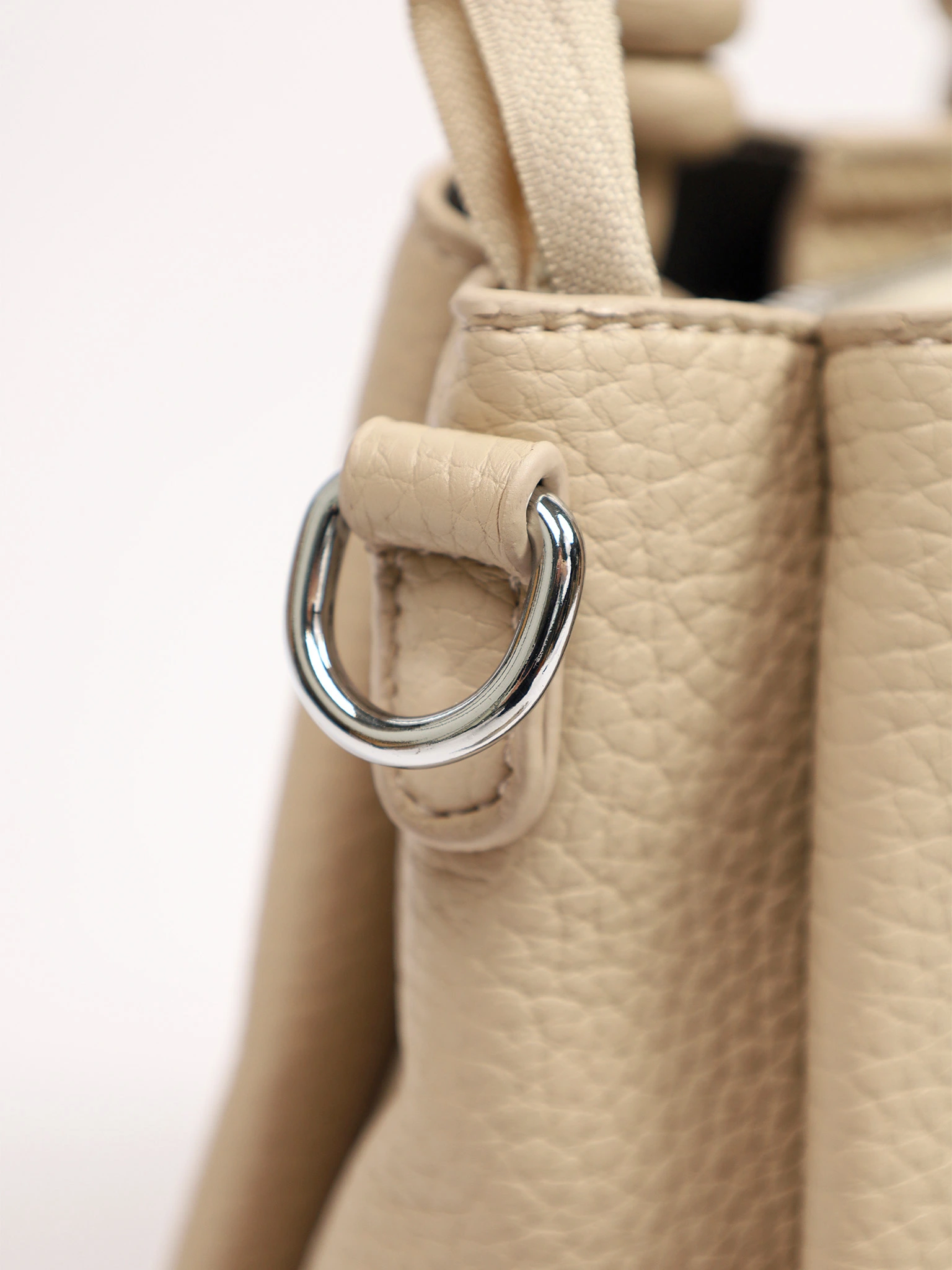 Сумка-тоут с округлыми ручками в ассортименте